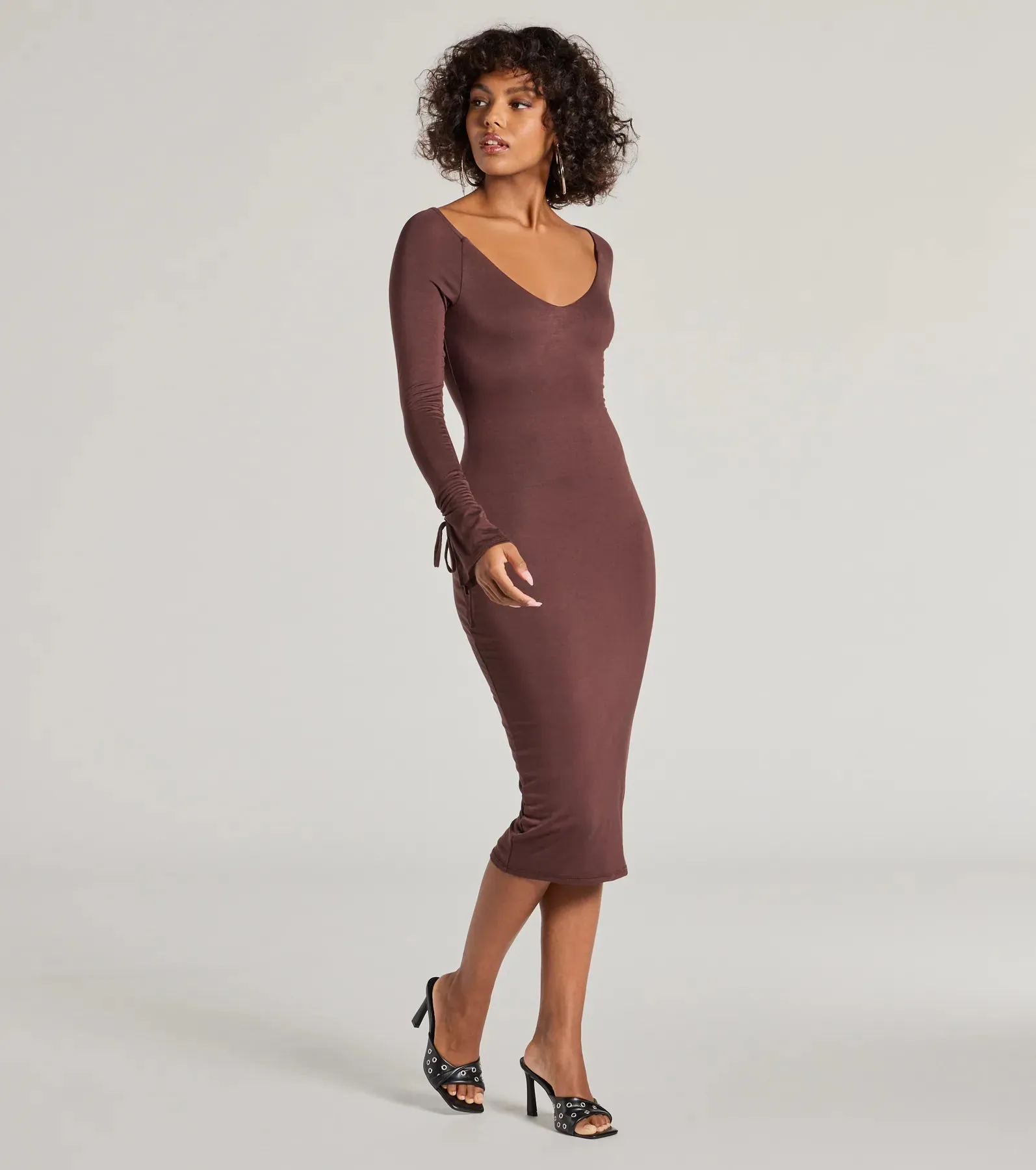 Casual Chic Icon Long Sleeve Knit Midi Dress