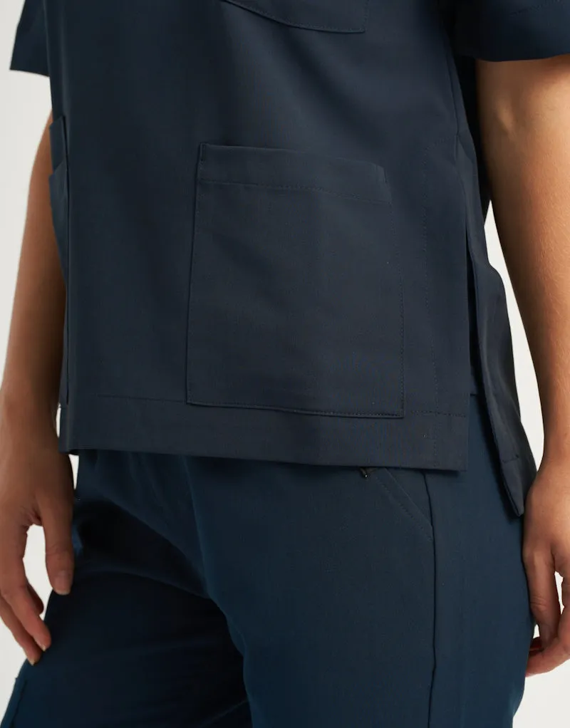 Essential Crewneck Scrub Top - Midnight Navy