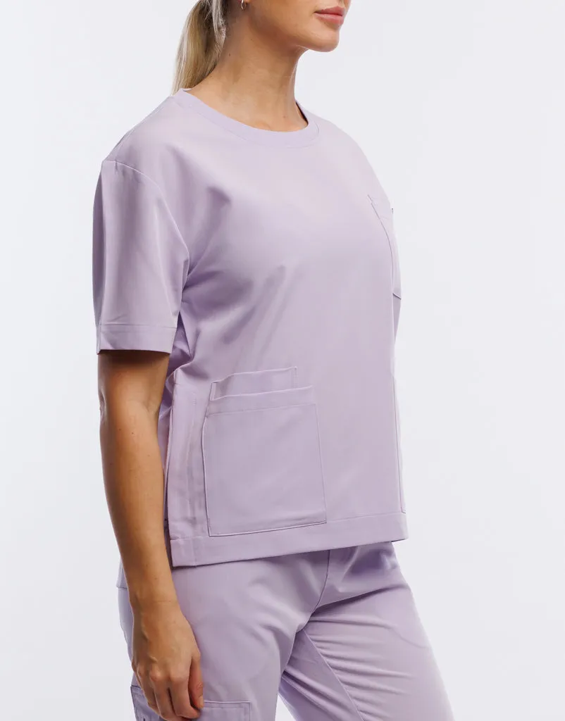 Essential Crewneck Scrub Top - Pastel Lilac