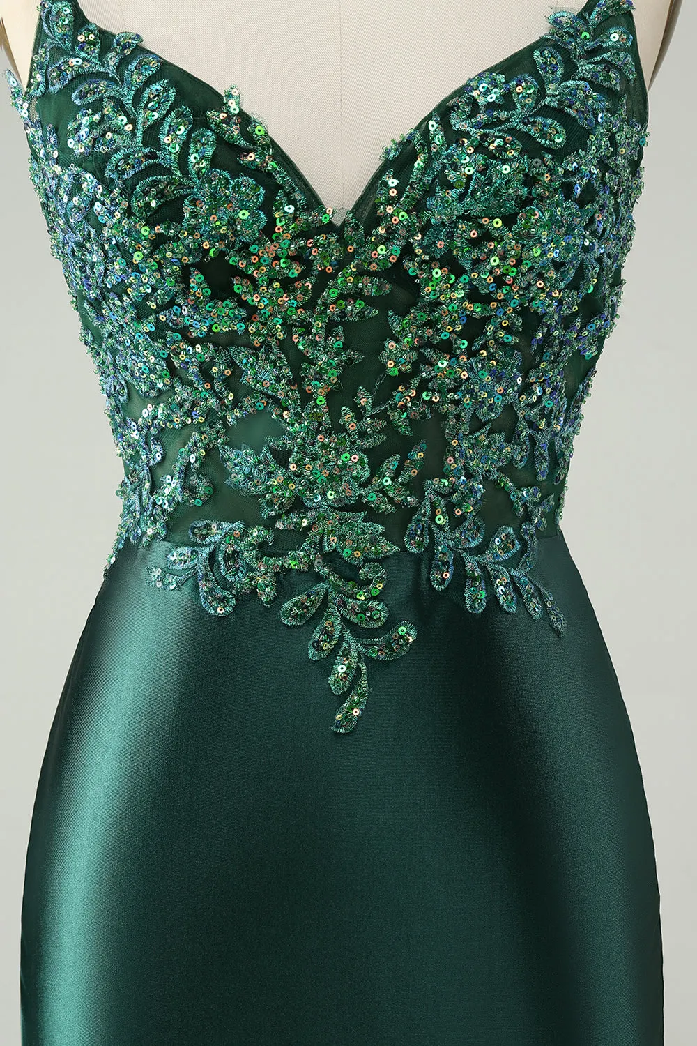 Glitter Dark Green Tight V Neck Short Homecoming Dress with Sequins