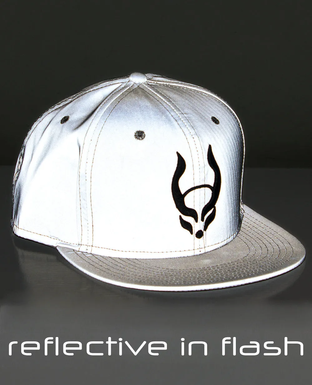 LOGO REFLECTIVE CAP