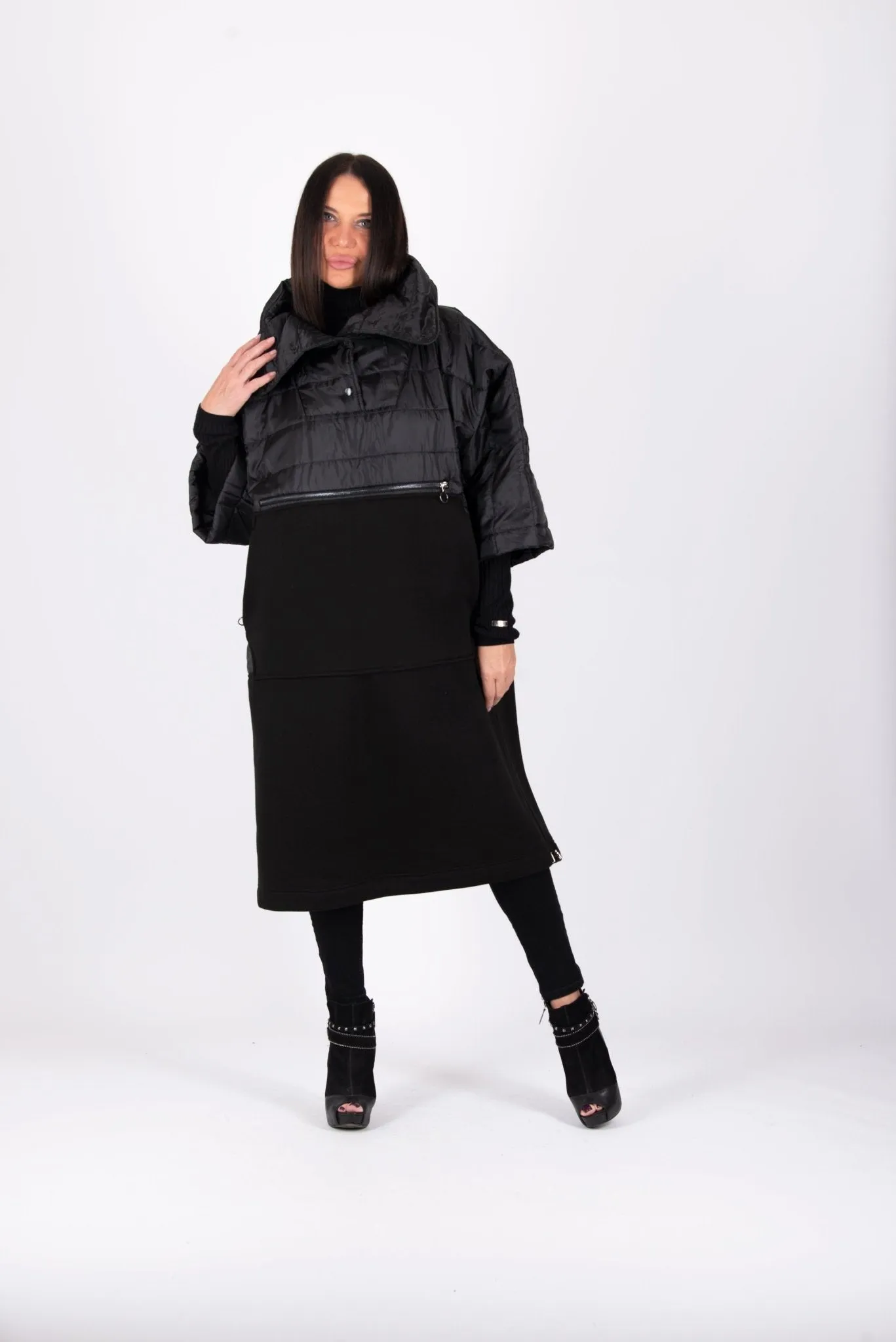 MARI Woman Poncho