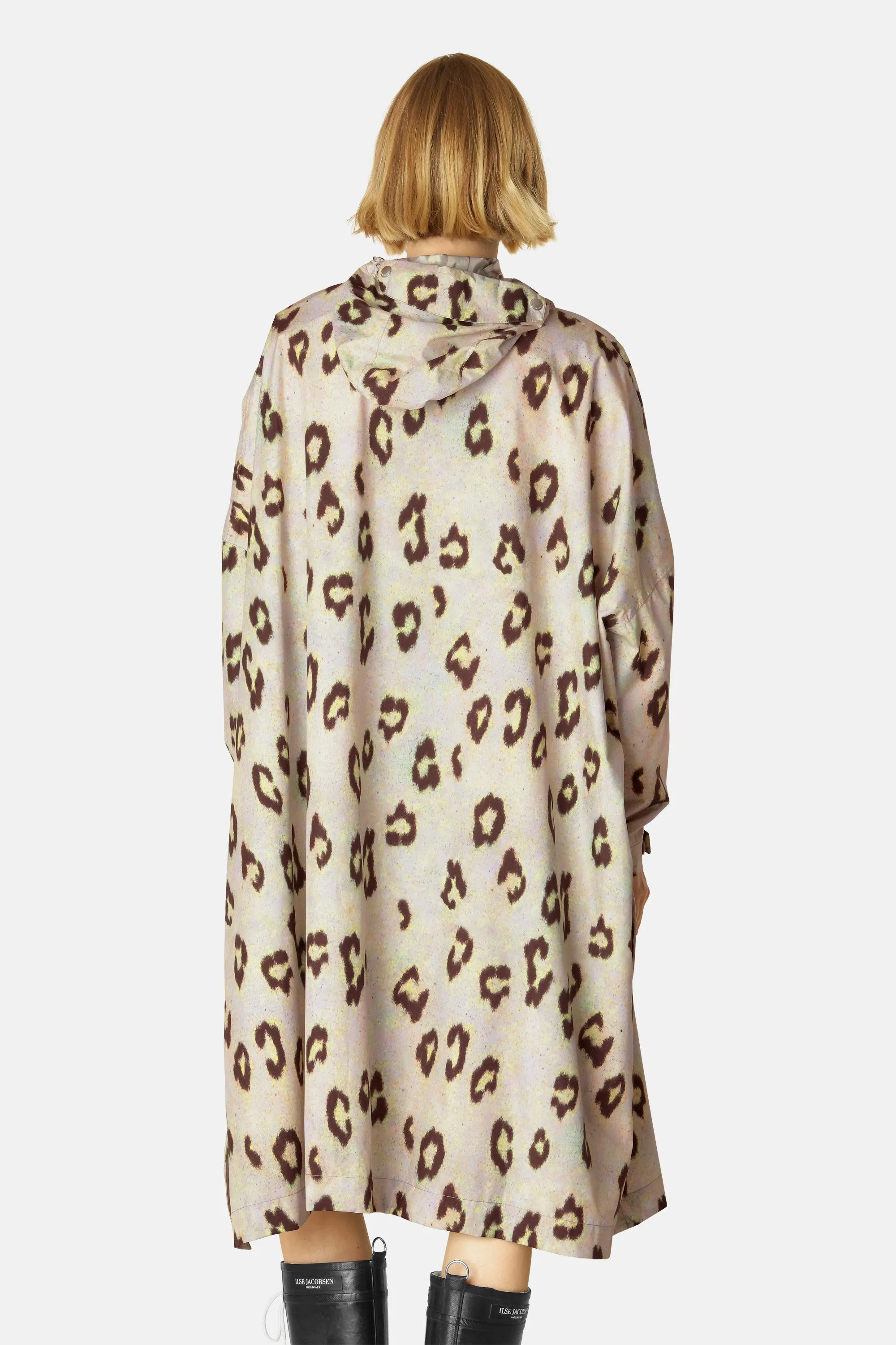 Poncho w. Sleeves - Leopard